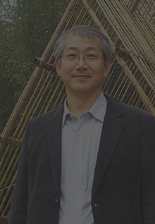 조금 더 좁은 길을 통하여