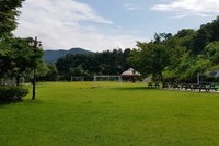 서로의 눈을 바라보며 활짝 웃던 서문교회 친구들과의 행복한 만남